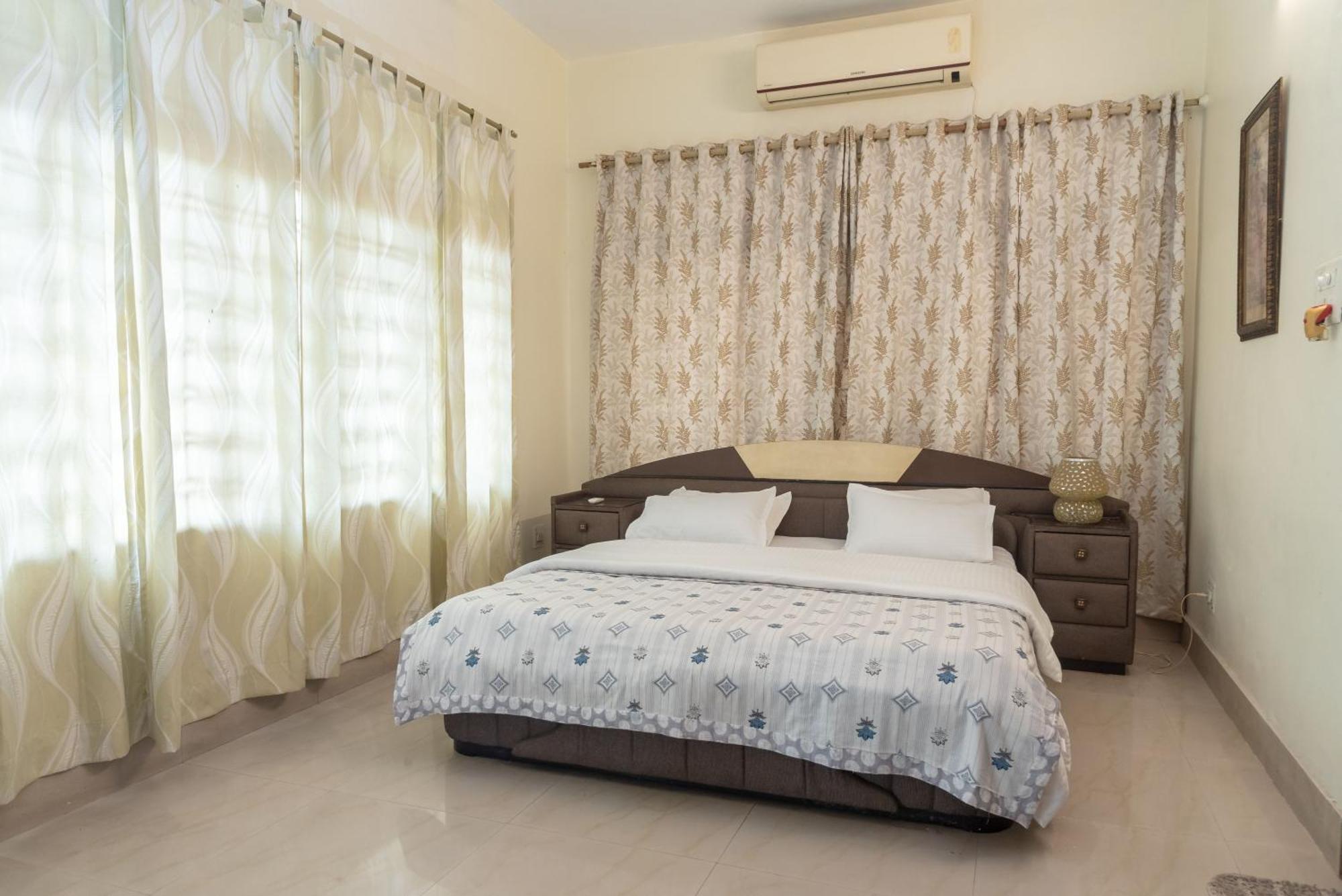 Bed and Breakfast The Urban Grandeur 1 Guwahati Exterior foto